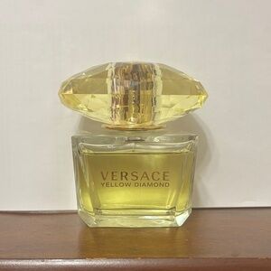 Versace Yellow Diamond Perfume